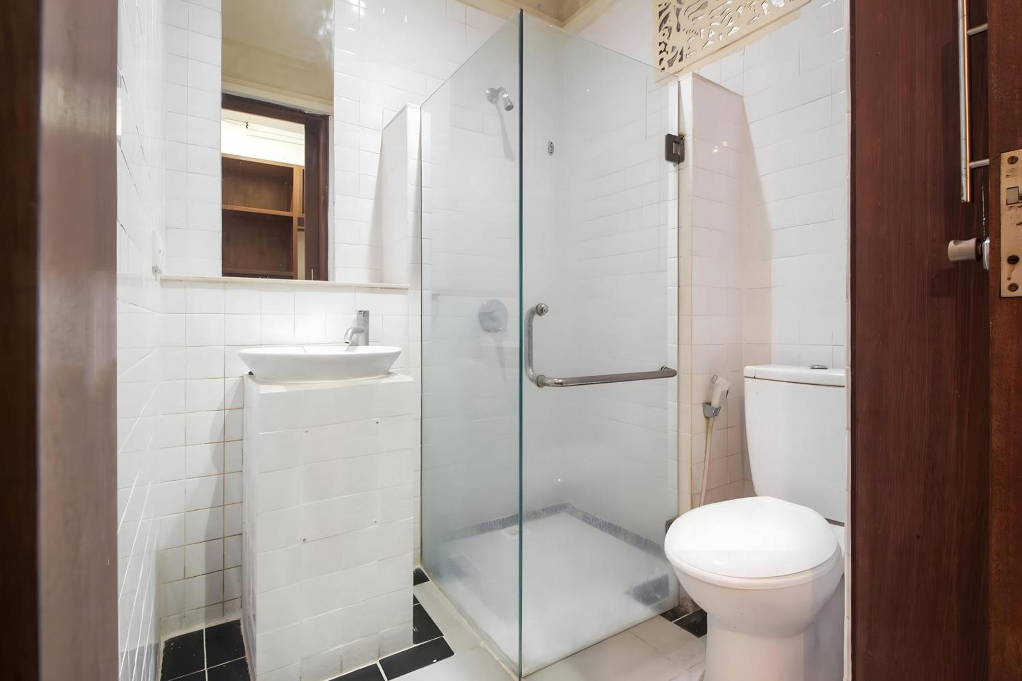 Capital O 93809 Wida Hotel Legian  Ngoại thất bức ảnh