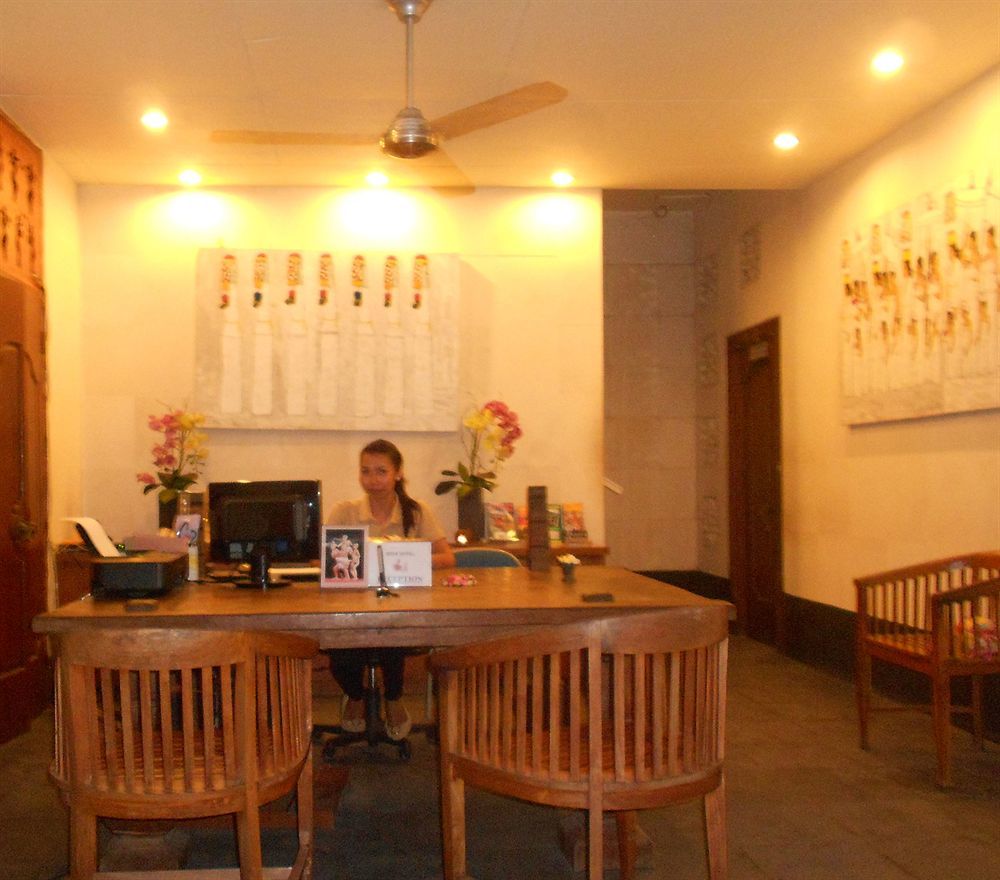 Capital O 93809 Wida Hotel Legian  Ngoại thất bức ảnh