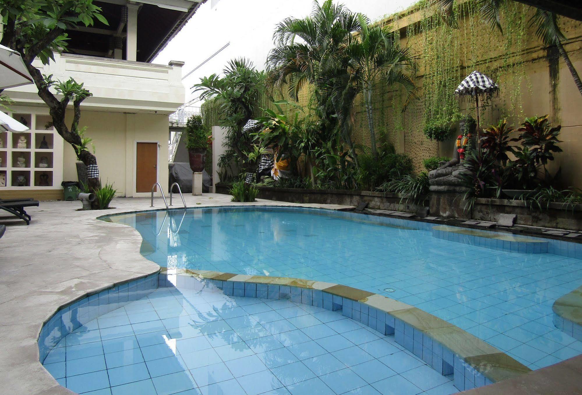 Capital O 93809 Wida Hotel Legian  Ngoại thất bức ảnh