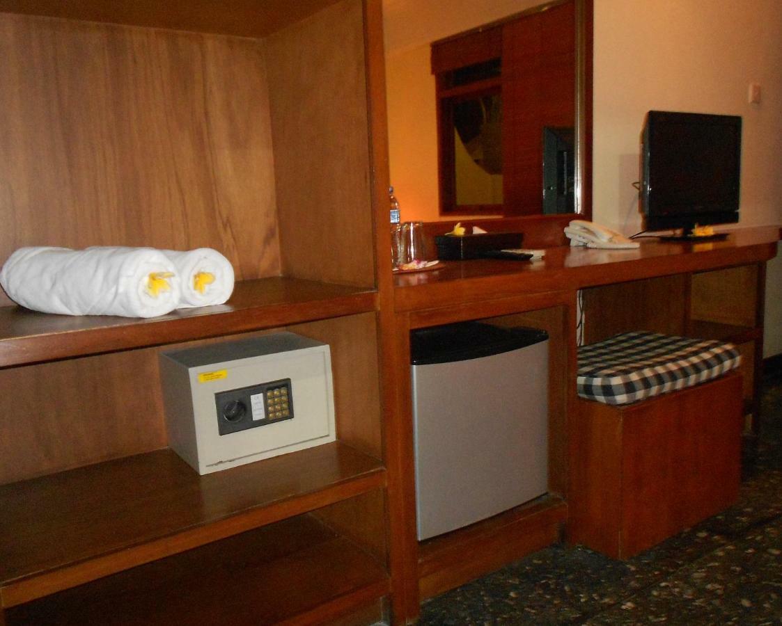 Capital O 93809 Wida Hotel Legian  Ngoại thất bức ảnh